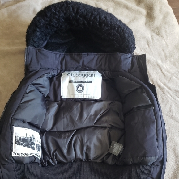 Women's Black Ski & Snow Jacket - Picture 2 of 10